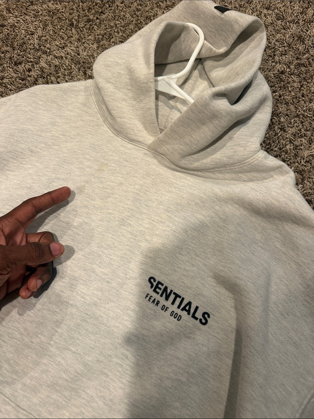 Essentials sweater - Picture 7 of 8
